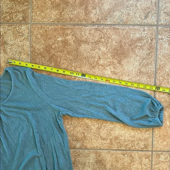 Blue Long Sleeve Anthropologie Top - Picture 5 of 6